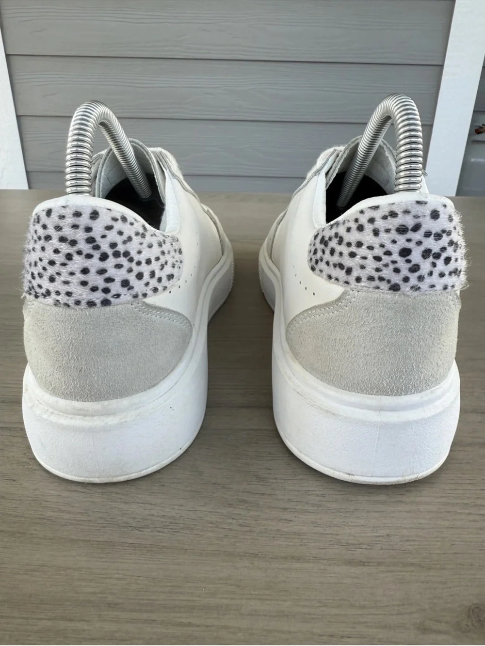 VINTAGE HAVANA Women’s Platform Sneakers White/Black Glitter Star Sz 8